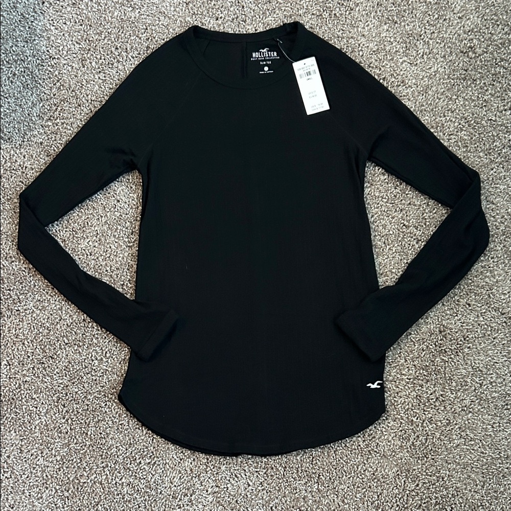 Hollister NWT Classic Black Long Sleeve Tee